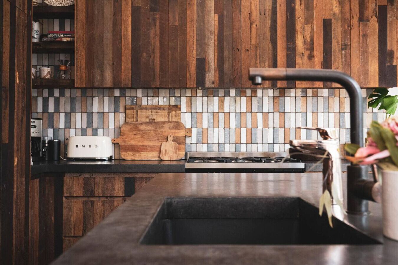 The Black Ace Residence | Heated Magnesium Pool