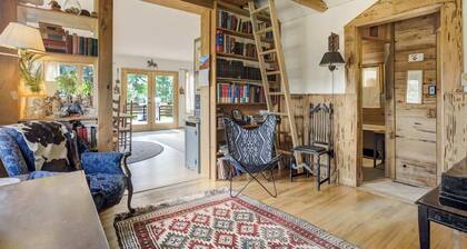 Fallsview Cabin! Rustic Forest Escape w/ Rock Wall
