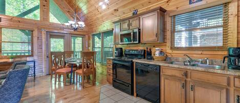 Fridge, microwave, stovetop, dishwasher