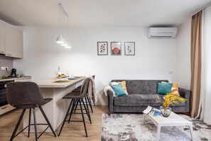 Living area - Nurli Apt Near Glavanovo Beach (Rijeka)