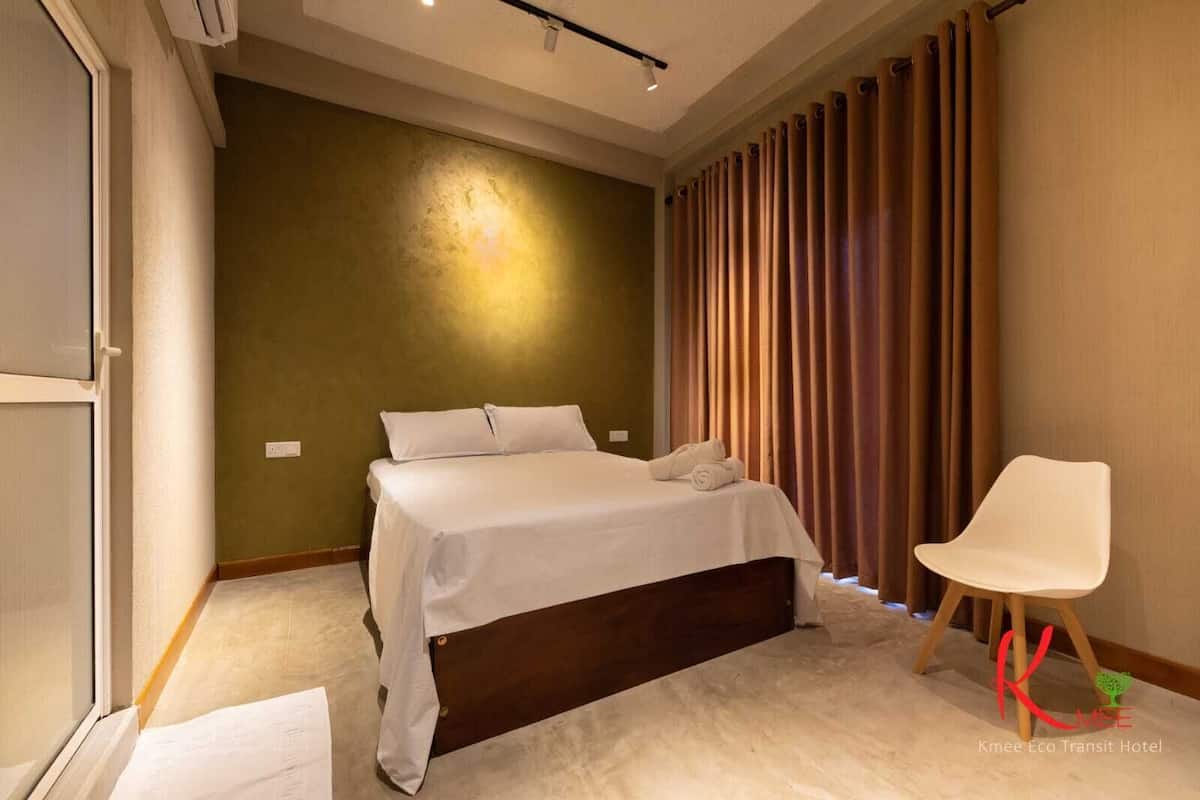 Deluxe Double Room, Balcony | Desk, laptop workspace