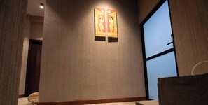 Interior - Kmee Transit hotel & Restaurant (Katunayake)