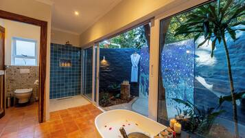 Deluxe Double Room, Pool View | Bathroom | Free toiletries, hair dryer, towels, soap