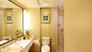 Family Room | Bilik Mandi