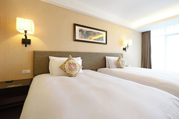 Twin Room | Iron/ironing board, free WiFi
