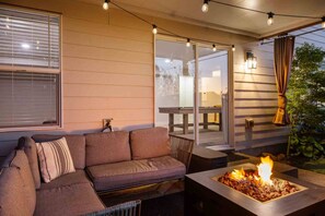 Terrace/patio - Spectacular Hillside Escape w/ Valley Views, Game Room w/ Pool Table and Foosball, Huge Deck / Patio (Beaverton)