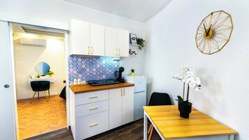 Comfort Apartment | Private kitchen | Coffee/tea maker, electric kettle, eco-friendly cleaning products