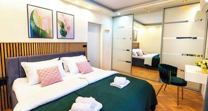 Elegant APT 5 min walk from Split center