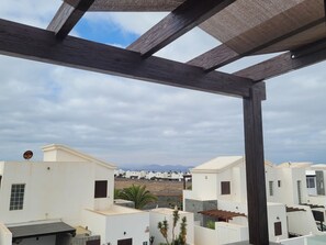 Exterior - Newly renovated: Villa with heated pool and jacuzzi in Playa Blanca (Playa Blanca)