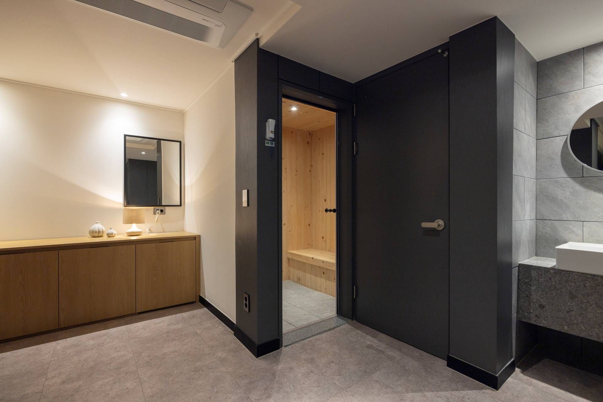 SAUNA DELUXE (B)