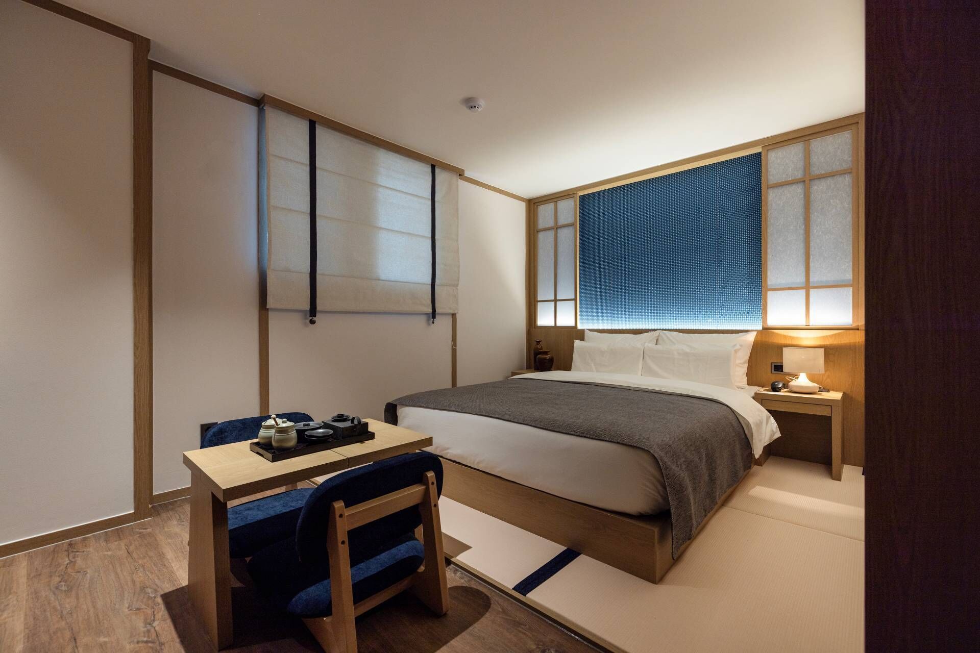 DELUXE (A) | 遮光カーテン、WiFi (無料)