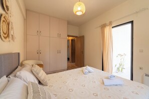 Superior Villa, Sea View | Iron/ironing board, free WiFi