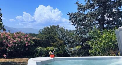 Villa familiale avec piscine pour apprécier le calme de la montagne