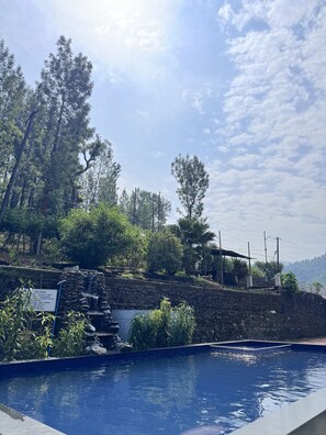 Piscine extérieure