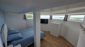 4 bedrooms, desk, iron/ironing board, free WiFi - GITE LE GRAND BLEU (Ploubazlanec)