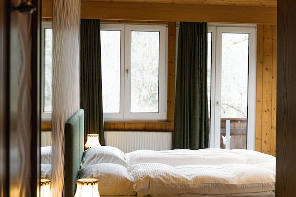 Superior tweepersoonskamer, uitzicht op bergen | Hypoallergeen beddengoed, gratis wifi, beddengoed