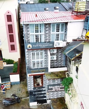 Fachada da propriedade