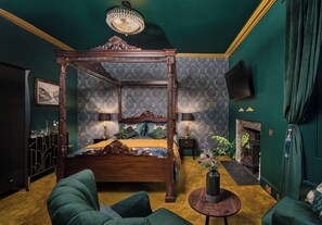 Chambre Double (Emerald Bedroom)