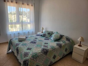1 camera, Wi-Fi, lenzuola