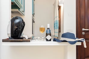 House, Patio, Garden View | Private kitchen | Electric kettle, highchair - NG Collection Luna di Mare (Pittulongu)