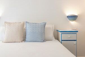 Casa, patio, vistas al jardín | Cortinas opacas, tabla de planchar con plancha, wifi gratis