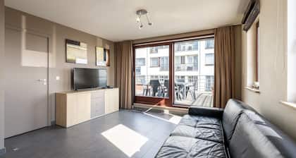 Studio Apartment at Zeedijk with Sea View