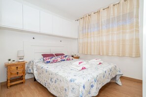 1 Schlafzimmer, Bügeleisen/Bügelbrett