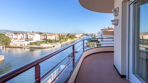 Property grounds - Apartment in Empuriabrava near Sand Beach (Empuriabrava)