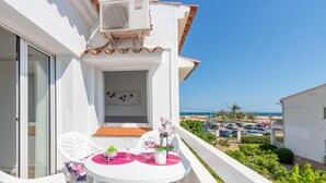 Unclassified image, 2 of 34, button - Apartment in Empuriabrava by the Beach (Empuriabrava)