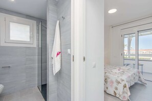 2 Schlafzimmer, Bügeleisen/Bügelbrett, Internetzugang