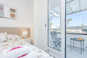 2 makuuhuonetta, silitysrauta/-lauta, ilmainen Wi-Fi