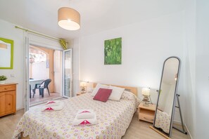 2 quartos, ferros/tábuas de passar roupa, Wi-Fi de cortesia