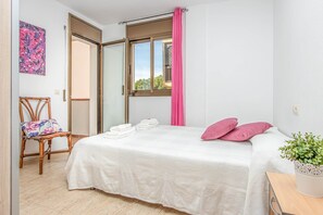 3 habitaciones, tabla de planchar con plancha y wifi gratis 