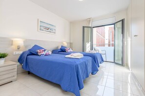 2 bedrooms, iron/ironing board