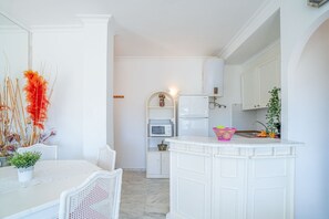 Dining - Apartment in Empuriabrava near the Beach (Empuriabrava)