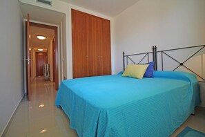 1 Schlafzimmer, Bügeleisen/Bügelbrett