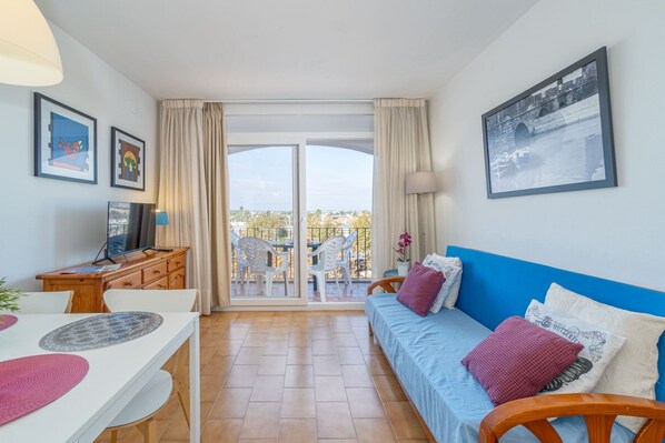 Smart TV - Apartment in Empuriabrava near Sandy Beach (Empuriabrava)