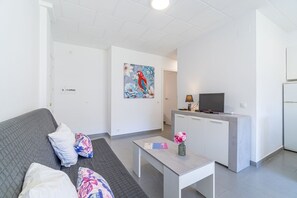 Smart TV - Apartment in Empuriabrava near Sandy Beach (Empuriabrava)