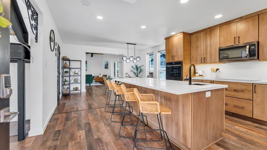 NEW Mountain View Retreat w Swim Spa Mini Golf