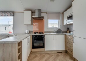 Fridge, oven, stovetop, toaster