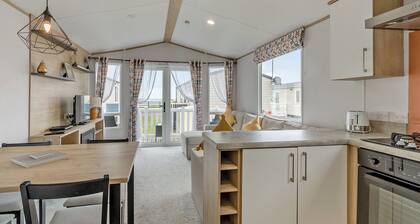 2 bedroom accommodation in Hornsea