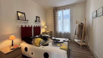 1 bedroom, iron/ironing board, WiFi, bed sheets