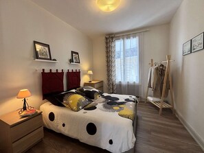 1 bedroom, iron/ironing board, WiFi, bed sheets