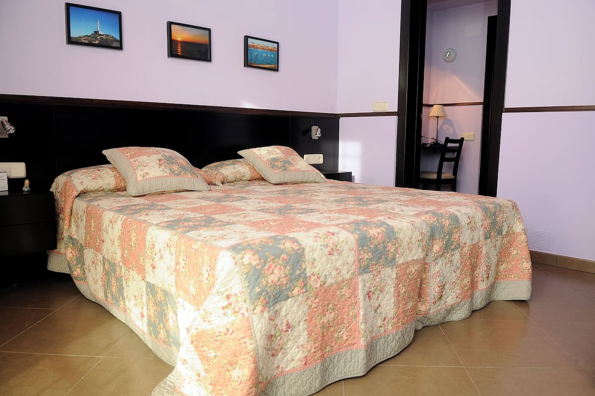 Twin Room, Resort View | Desk