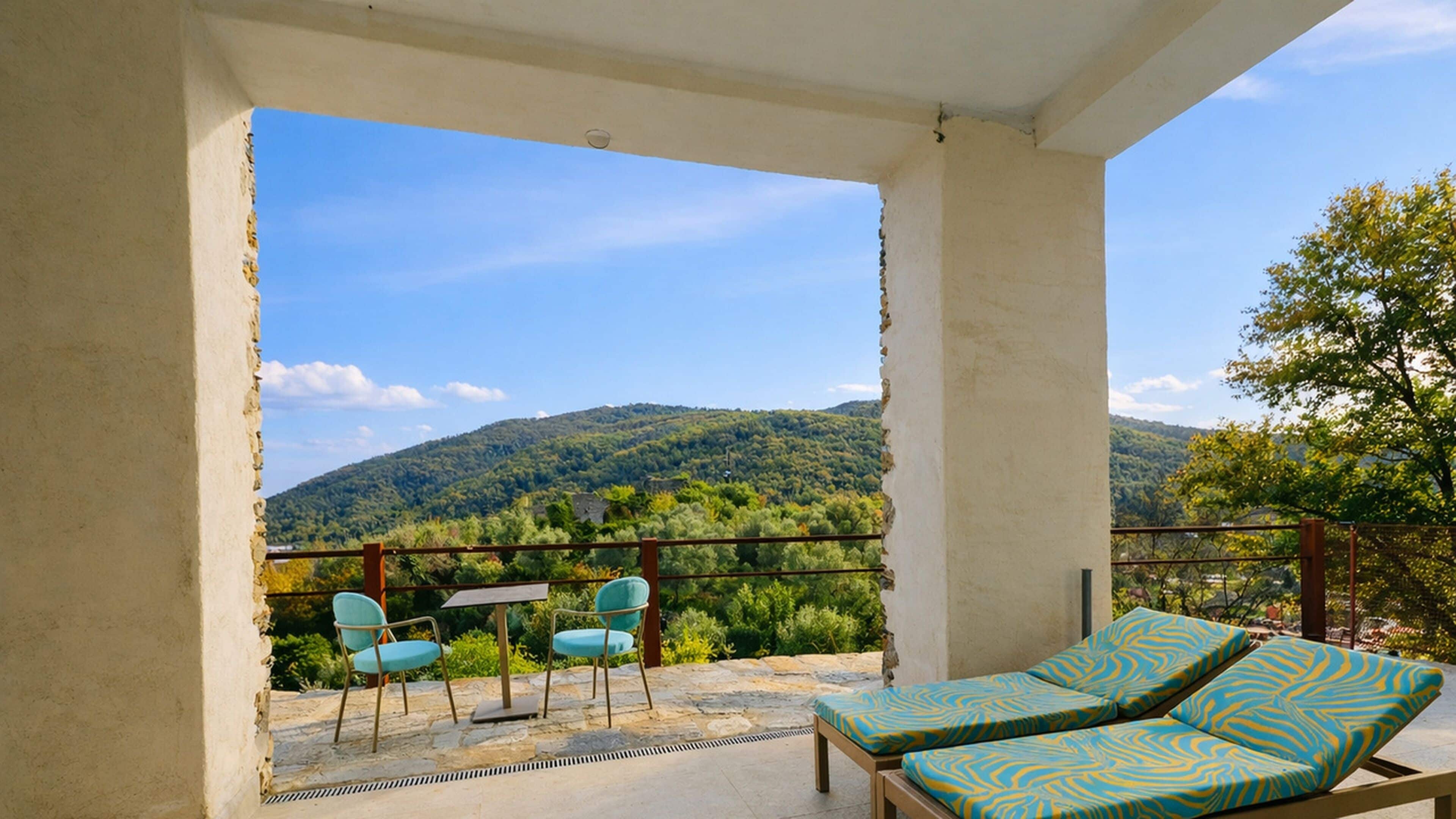 Chambre Supérieure Double ou avec lits jumeaux, patio, vue colline | Terrasse/Patio