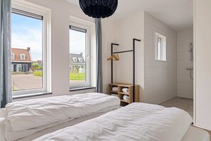 7 chambres, fer et planche à repasser, Wi-Fi gratuit