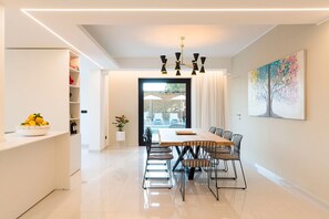 Dining - Villa in Savoca with 5 bedrooms sleeps 10 (Savoca)