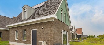Holiday Home in Medemblik with Private Jetty