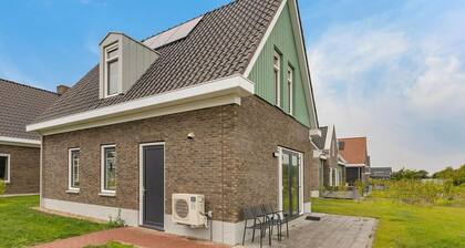 Holiday Home in Medemblik with Private Jetty