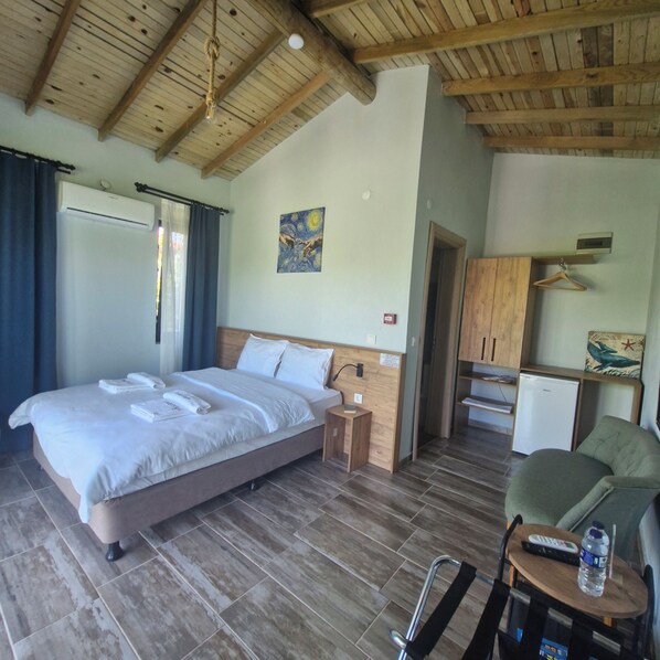 Double Room, Garden View | In-room safe, free WiFi - Mavriya (Ezine)